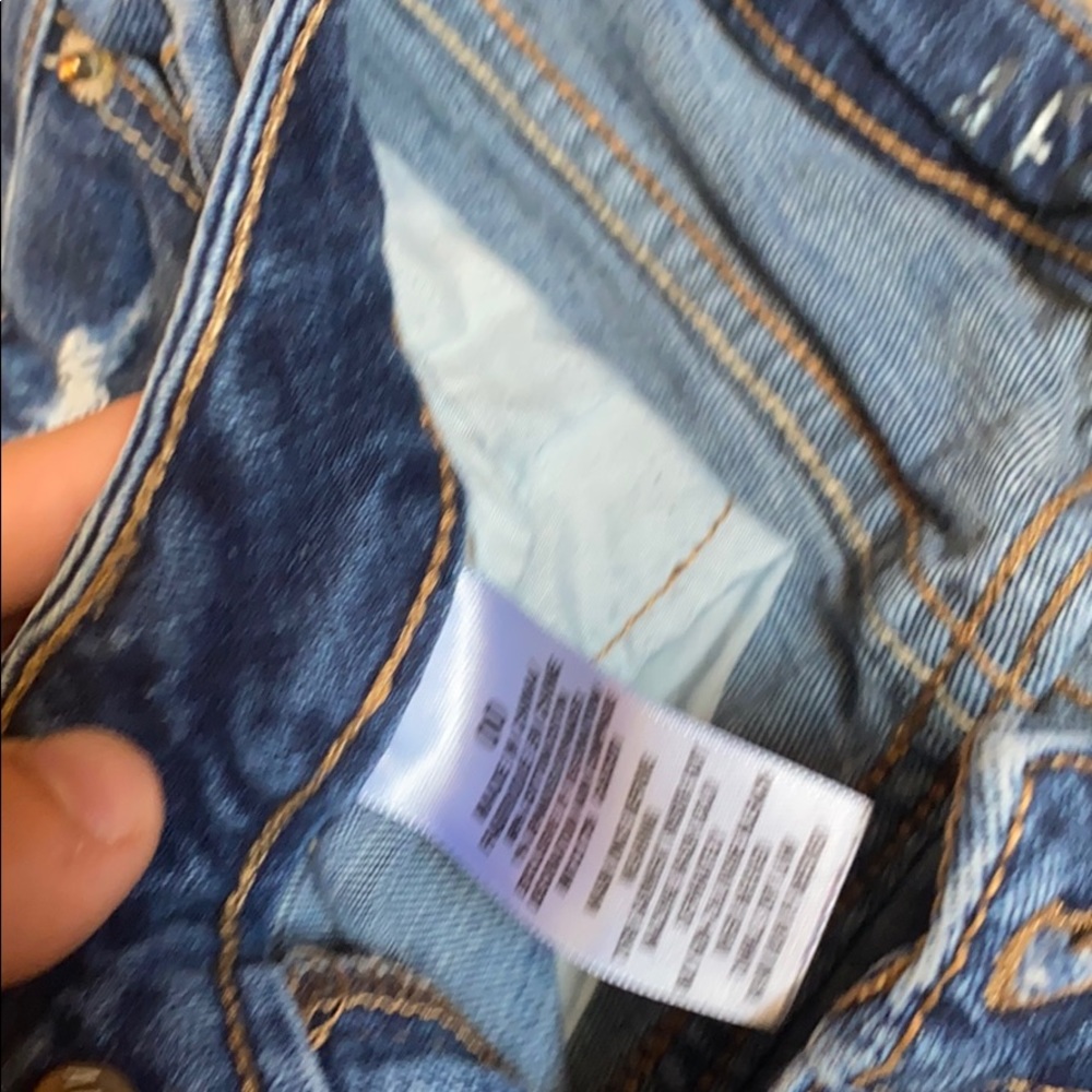 Shorts - Picture 2 of 3